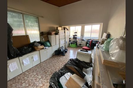 Casa à venda com 350m², 4 quartos e 10 vagas Casa à venda com 350m², 4 quartos e 10 vagasQuarto 1