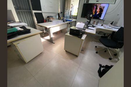 Casa à venda com 350m², 4 quartos e 10 vagas Casa à venda com 350m², 4 quartos e 10 vagasQuarto 2