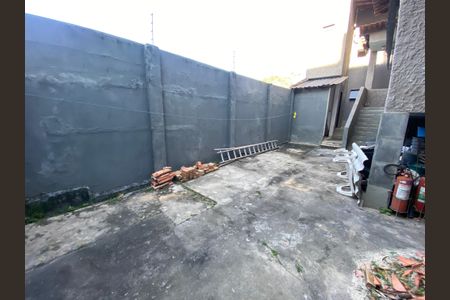 Casa à venda com 350m², 4 quartos e 10 vagas Casa à venda com 350m², 4 quartos e 10 vagasQuintal