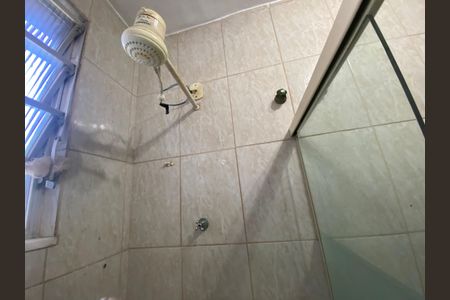 Casa à venda com 350m², 4 quartos e 10 vagas Casa à venda com 350m², 4 quartos e 10 vagasBanheiro Social