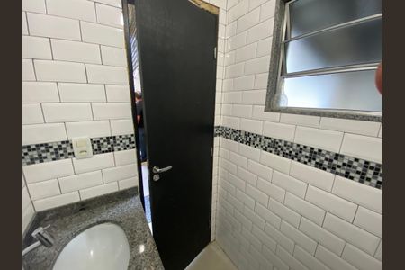 Casa à venda com 350m², 4 quartos e 10 vagas Casa à venda com 350m², 4 quartos e 10 vagasLavabo