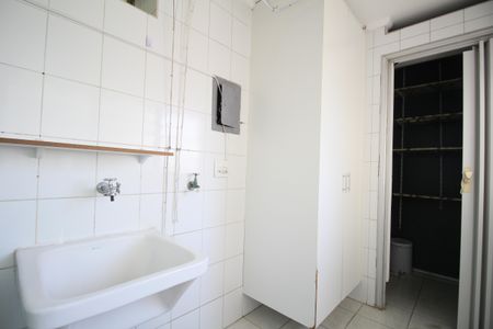 Apartamento à venda com 80m², 3 quartos e 1 vagaÁrea de Serviço