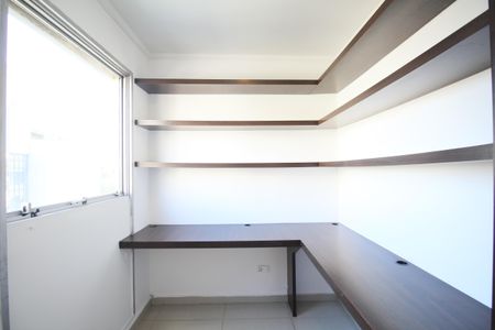 Apartamento à venda com 80m², 3 quartos e 1 vagaQuarto 2