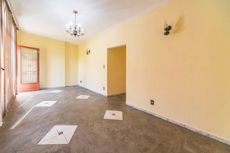 Casa à venda com 194m², 3 quartos e 1 vagaSala