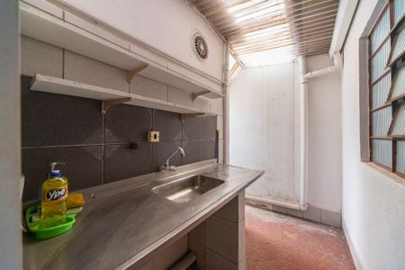 Casa à venda com 194m², 3 quartos e 1 vagaÁrea Lateral