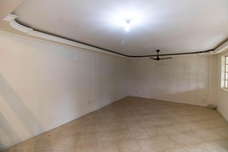 Casa de condomínio à venda com 206m², 2 quartos e 2 vagasSala