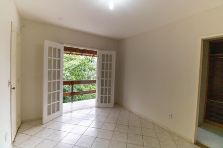 Casa de condomínio à venda com 206m², 2 quartos e 2 vagasSuíte 1