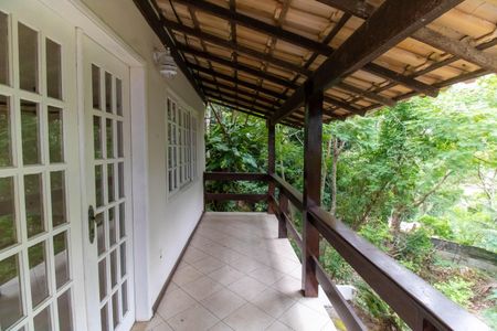 Casa de condomínio à venda com 206m², 2 quartos e 2 vagasVaranda da Sala