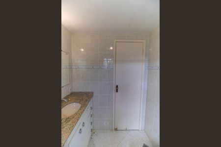 Casa de condomínio à venda com 206m², 2 quartos e 2 vagasBanheiro da Suíte 1