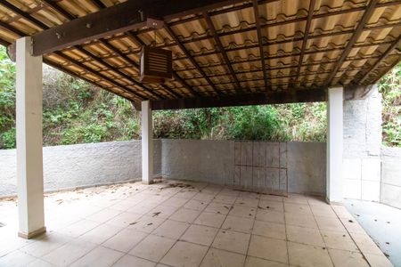 Casa de condomínio à venda com 206m², 2 quartos e 2 vagasÁrea de Serviço