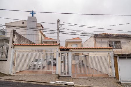 Casa de condomínio à venda com 172m², 3 quartos e 3 vagas Casa de condomínio à venda com 172m², 3 quartos e 3 vagasFachada do Condomínio