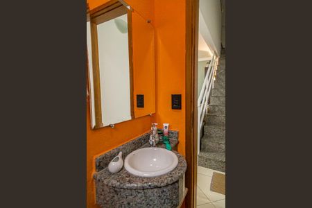 Casa de condomínio à venda com 172m², 3 quartos e 3 vagas Casa de condomínio à venda com 172m², 3 quartos e 3 vagasLavabo