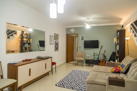 Casa de condomínio à venda com 172m², 3 quartos e 3 vagas Casa de condomínio à venda com 172m², 3 quartos e 3 vagasSala