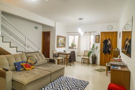 Casa de condomínio à venda com 172m², 3 quartos e 3 vagas Casa de condomínio à venda com 172m², 3 quartos e 3 vagasSala