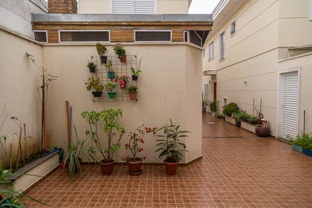 Casa de condomínio à venda com 172m², 3 quartos e 3 vagas Casa de condomínio à venda com 172m², 3 quartos e 3 vagasVista da Sala