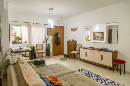 Casa de condomínio à venda com 172m², 3 quartos e 3 vagas Casa de condomínio à venda com 172m², 3 quartos e 3 vagasSala