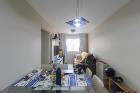 Apartamento à venda com 61m², 3 quartos e 1 vaga Apartamento à venda com 61m², 3 quartos e 1 vagaSala