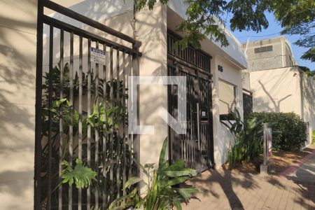 Apartamento à venda com 61m², 3 quartos e 1 vaga Apartamento à venda com 61m², 3 quartos e 1 vagaFachada e portaria