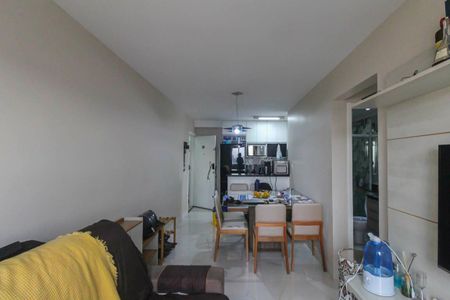Apartamento à venda com 61m², 3 quartos e 1 vaga Apartamento à venda com 61m², 3 quartos e 1 vagaSala
