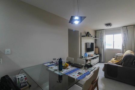 Apartamento à venda com 61m², 3 quartos e 1 vaga Apartamento à venda com 61m², 3 quartos e 1 vagaSala