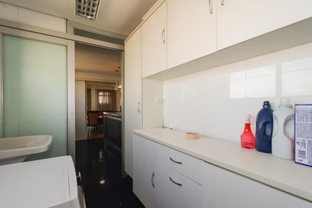 Apartamento à venda com 245m², 3 quartos e 3 vagasÁrea de Serviço