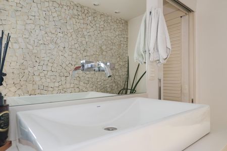 Apartamento à venda com 245m², 3 quartos e 3 vagasLavabo