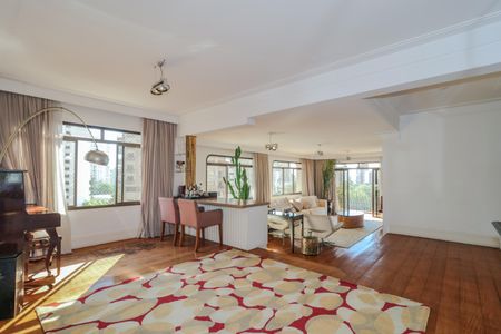 Apartamento à venda com 245m², 3 quartos e 3 vagasSala