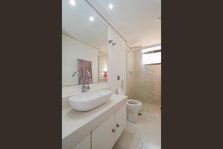 Apartamento à venda com 245m², 3 quartos e 3 vagasBanheiro da Suíte 3