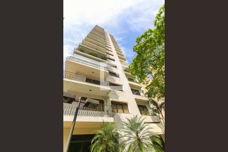 Apartamento à venda com 245m², 3 quartos e 3 vagasFachada