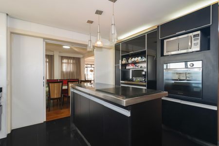 Apartamento à venda com 245m², 3 quartos e 3 vagasCozinha