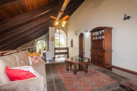 Casa à venda com 430m², 3 quartos e 2 vagas Casa à venda com 430m², 3 quartos e 2 vagasSala 2