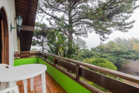 Casa à venda com 430m², 3 quartos e 2 vagas Casa à venda com 430m², 3 quartos e 2 vagasVaranda da Suíte