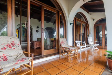 Casa à venda com 430m², 3 quartos e 2 vagas Casa à venda com 430m², 3 quartos e 2 vagasÁrea Externa