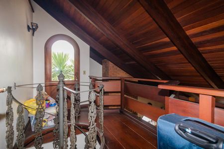 Casa à venda com 430m², 3 quartos e 2 vagas Casa à venda com 430m², 3 quartos e 2 vagasSala 2