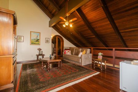 Casa à venda com 430m², 3 quartos e 2 vagas Casa à venda com 430m², 3 quartos e 2 vagasSala 2