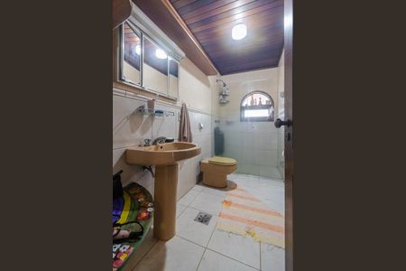 Casa à venda com 430m², 3 quartos e 2 vagas Casa à venda com 430m², 3 quartos e 2 vagasBanheiro Social