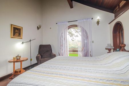 Casa à venda com 430m², 3 quartos e 2 vagas Casa à venda com 430m², 3 quartos e 2 vagasSuíte