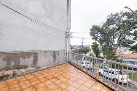 Casa à venda com 210m², 2 quartos e 2 vagas Casa à venda com 210m², 2 quartos e 2 vagasQuintal