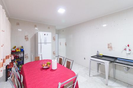 Casa à venda com 210m², 2 quartos e 2 vagas Casa à venda com 210m², 2 quartos e 2 vagasCozinha