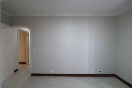 Apartamento para alugar com 196m², 4 quartos e 2 vagas Apartamento para alugar com 196m², 4 quartos e 2 vagasSuíte
