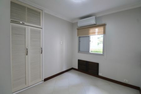 Apartamento para alugar com 196m², 4 quartos e 2 vagas Apartamento para alugar com 196m², 4 quartos e 2 vagas Suíte 2