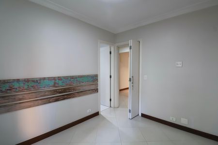 Apartamento para alugar com 196m², 4 quartos e 2 vagas Apartamento para alugar com 196m², 4 quartos e 2 vagas Suíte 2