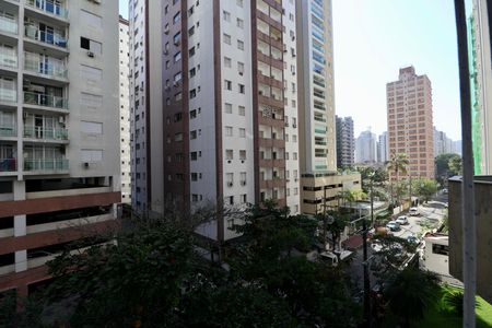 Apartamento para alugar com 196m², 4 quartos e 2 vagas Apartamento para alugar com 196m², 4 quartos e 2 vagasVista Suíte