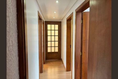 Apartamento à venda com 110m², 4 quartos e 2 vagas Apartamento à venda com 110m², 4 quartos e 2 vagasCorredor