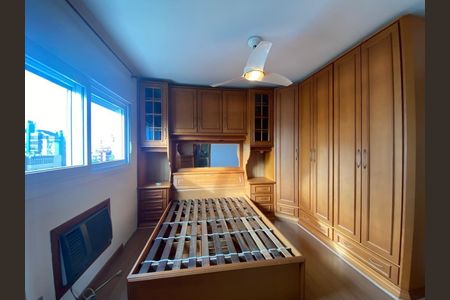 Apartamento à venda com 110m², 4 quartos e 2 vagas Apartamento à venda com 110m², 4 quartos e 2 vagasQuarto Suíte