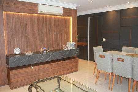 Apartamento à venda com 115m², 3 quartos e 2 vagasSala de Jantar