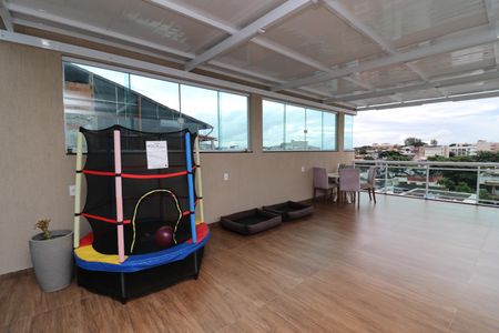 Casa à venda com 600m², 4 quartos e 2 vagasÁrea externa