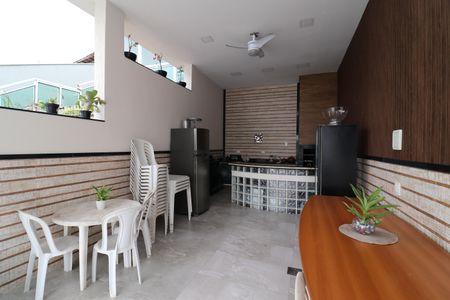 Casa à venda com 600m², 4 quartos e 2 vagasÁrea externa