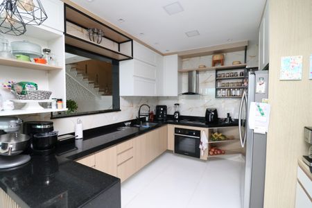 Casa à venda com 600m², 4 quartos e 2 vagasCozinha