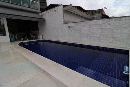Casa à venda com 600m², 4 quartos e 2 vagasÁrea externa